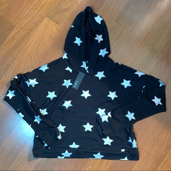 L.N.V. Silver metallic star cropped hoodie - Picture 7 of 9